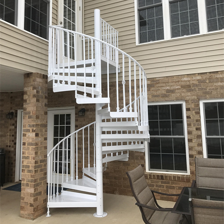 Outdoor Spiral Staircase With Staircase Landing For Last Step