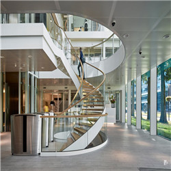 2020 New Modern Carbon Steel Solid Wood Curved Staircase RCW37